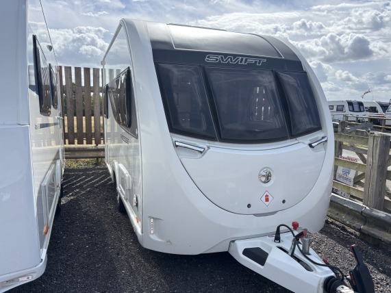 Swift Finesse 400 (Compact) 2022