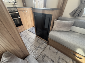 Swift Finesse 400 (Compact) 2022