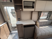 Coachman Acadia 460 2025