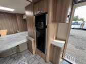 Swift Elegance Grande 845 2022